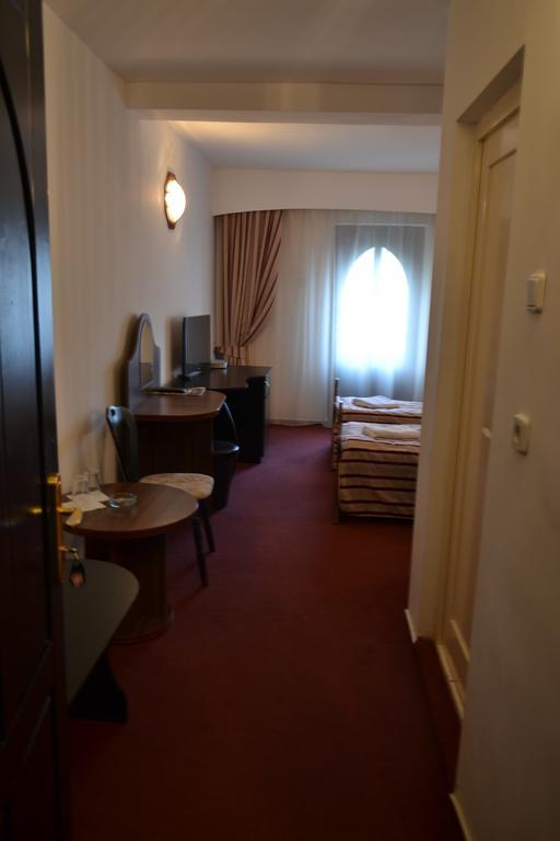 Hotel Marion Padurea Rotunda*** Szászrégen Szoba fotó